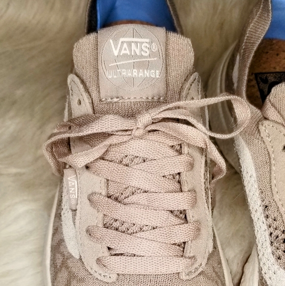 *NEW* VANS UA UltraRange VR3 - Picture 9 of 15